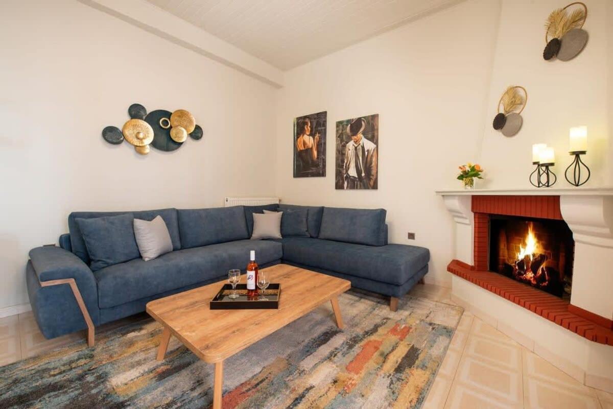 Dolce Favola Nomad Casa - Kalamata'S City Getaway المظهر الخارجي الصورة
